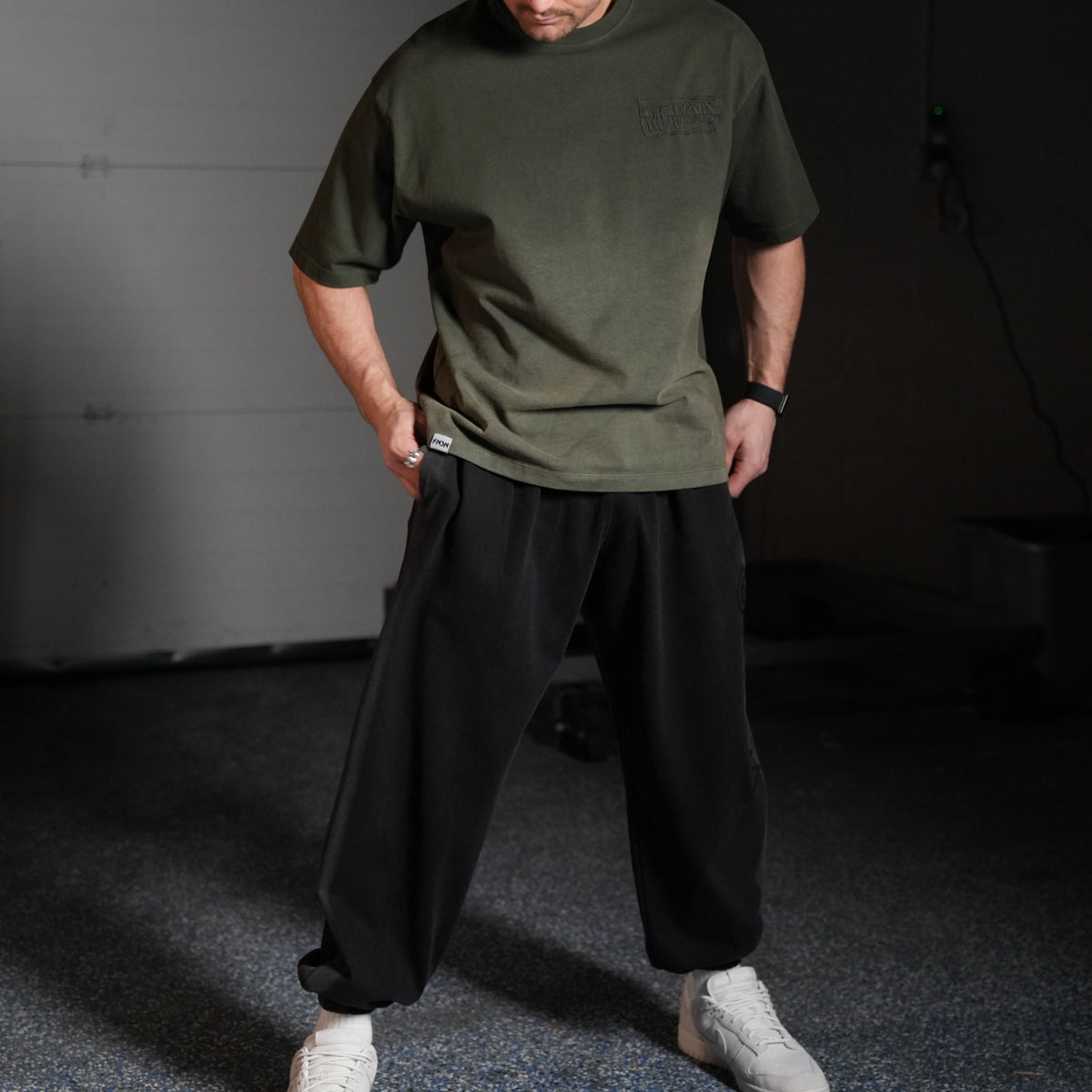 FOUNDATION TEE - OLIVE WASH