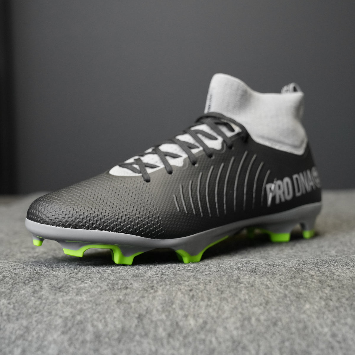 PRO DNA™ TOURNAMENT PRO CLEATS