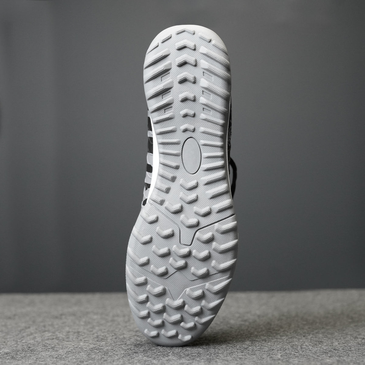 PRO DNA™ TRAINING DIVISION TURF CLEATS