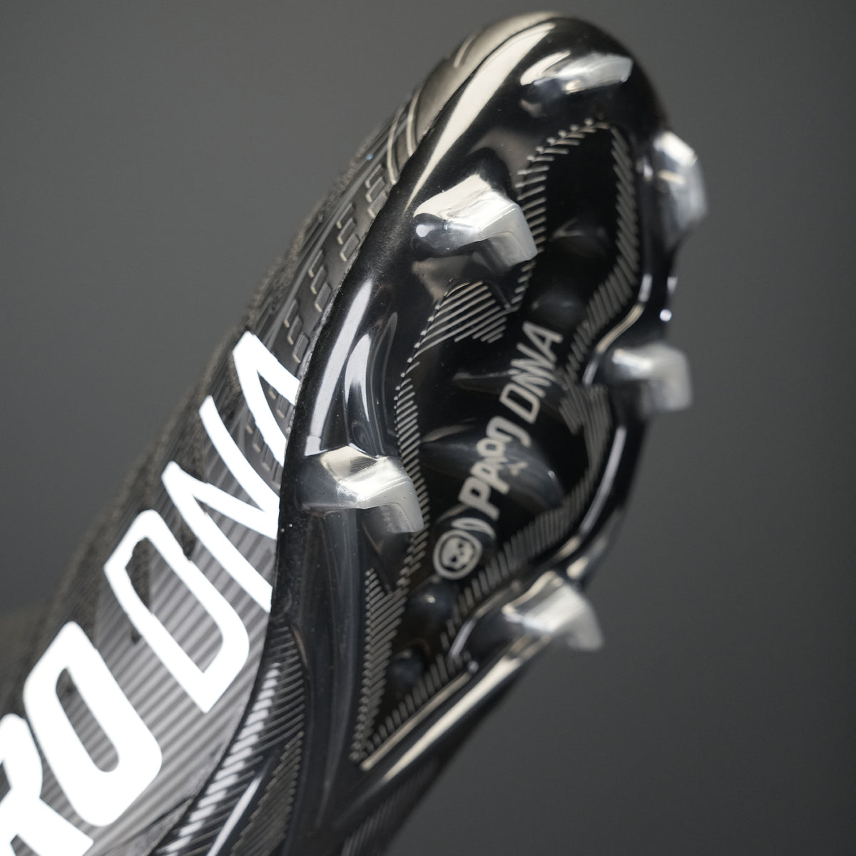 PRO DNA™ VOLTRAX CLEATS - BLACK
